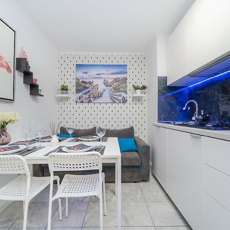 Mgr Pokoje W Samym Centrum Warszawy By Metro Rondo Onz - Super Bed Year23 Varsovie Extérieur photo